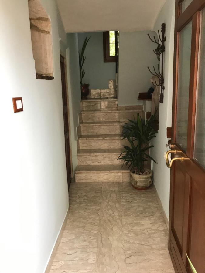 苏尔莫纳Lilly住宿加早餐旅馆 外观 照片