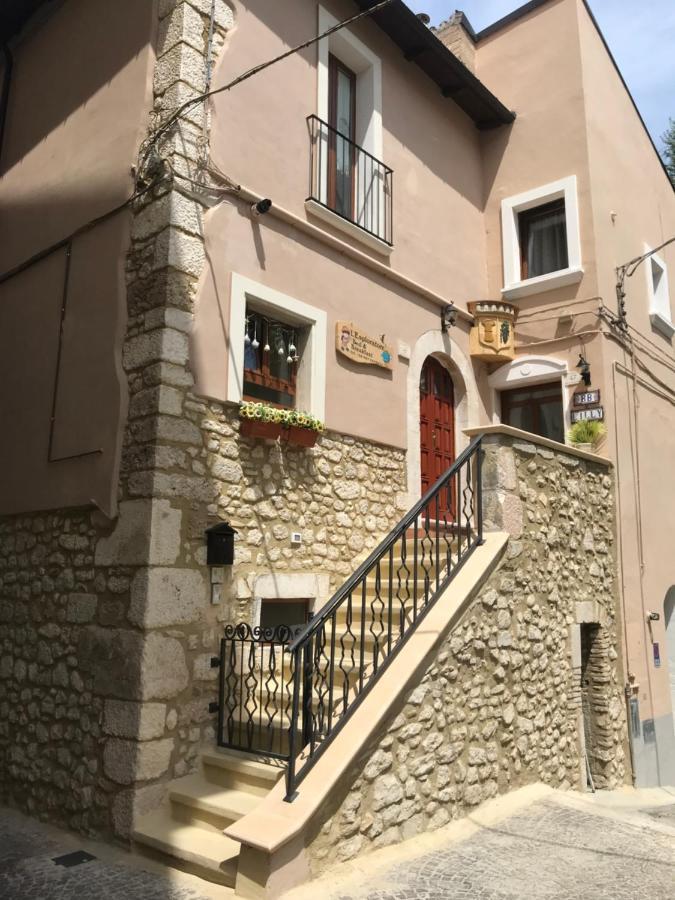 苏尔莫纳Lilly住宿加早餐旅馆 外观 照片
