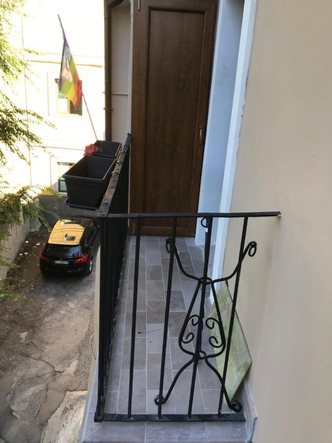 苏尔莫纳Lilly住宿加早餐旅馆 外观 照片